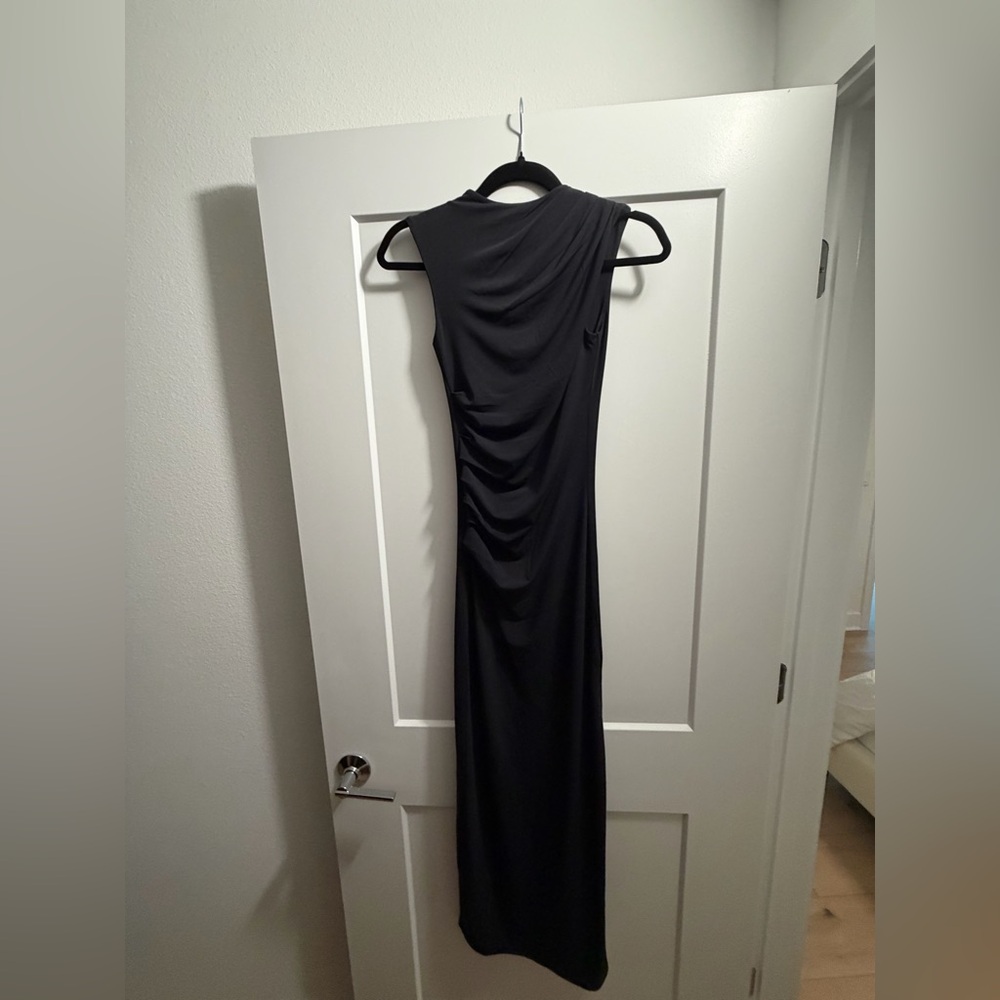 H&M BLACK BODYCON DRESS